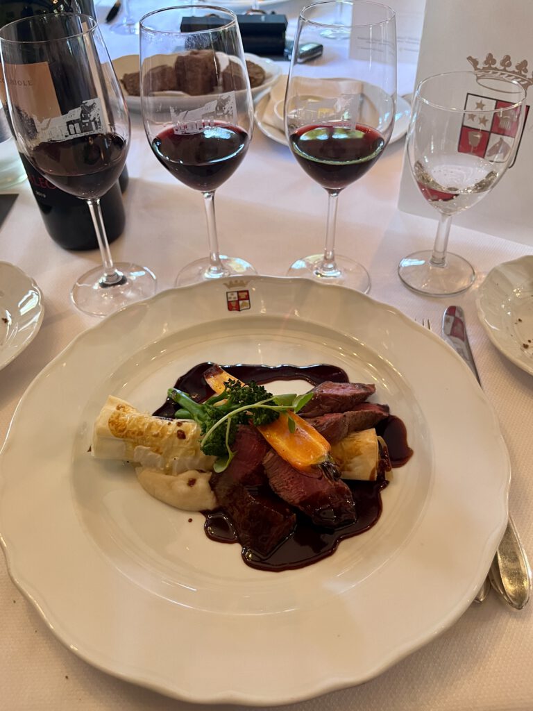 The Wines of Le Macchiole were accompanied by an exquisite lunch at De Lage Vuursche.