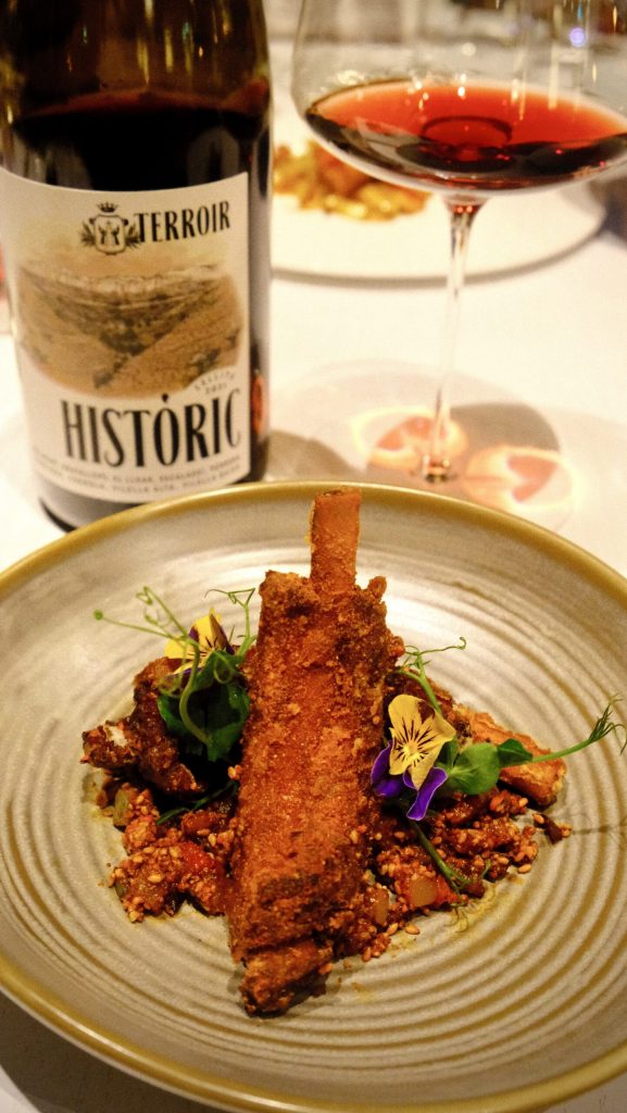 Iberico Pork Spare Ribs with a Priorate red by Terroir al Limit.