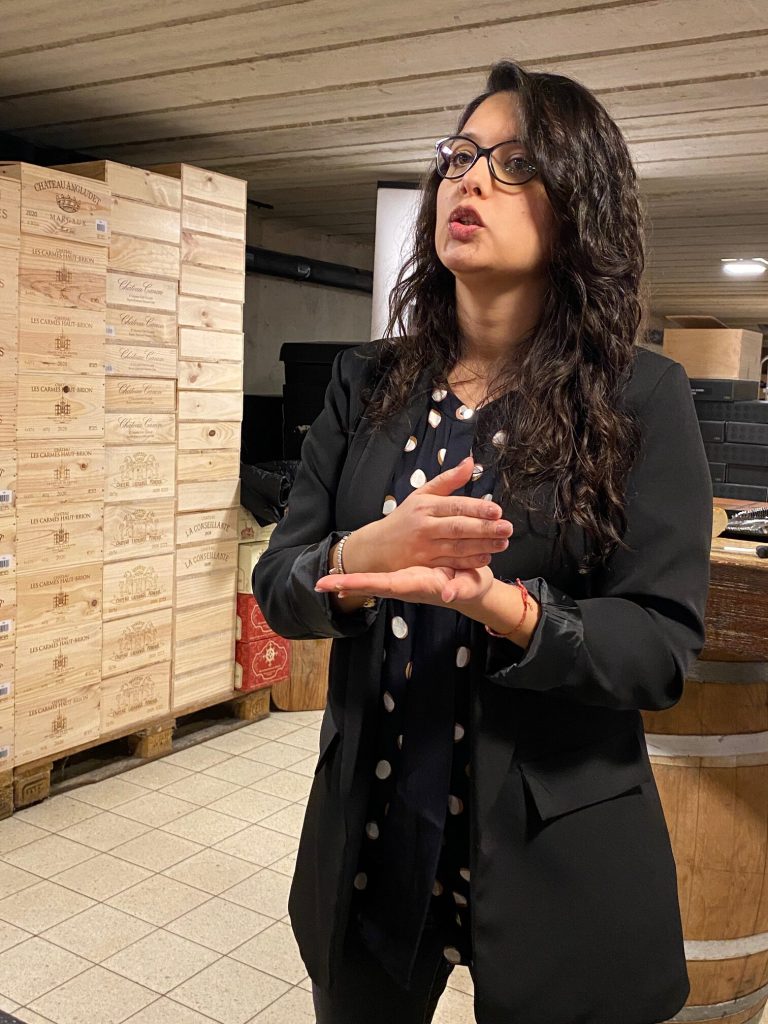 Michela Cucca presenting the wines of Produttorio del Barbaresco at the Masterclass.