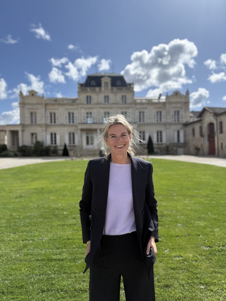 Marianne de Bruijn bij Château Giscours.