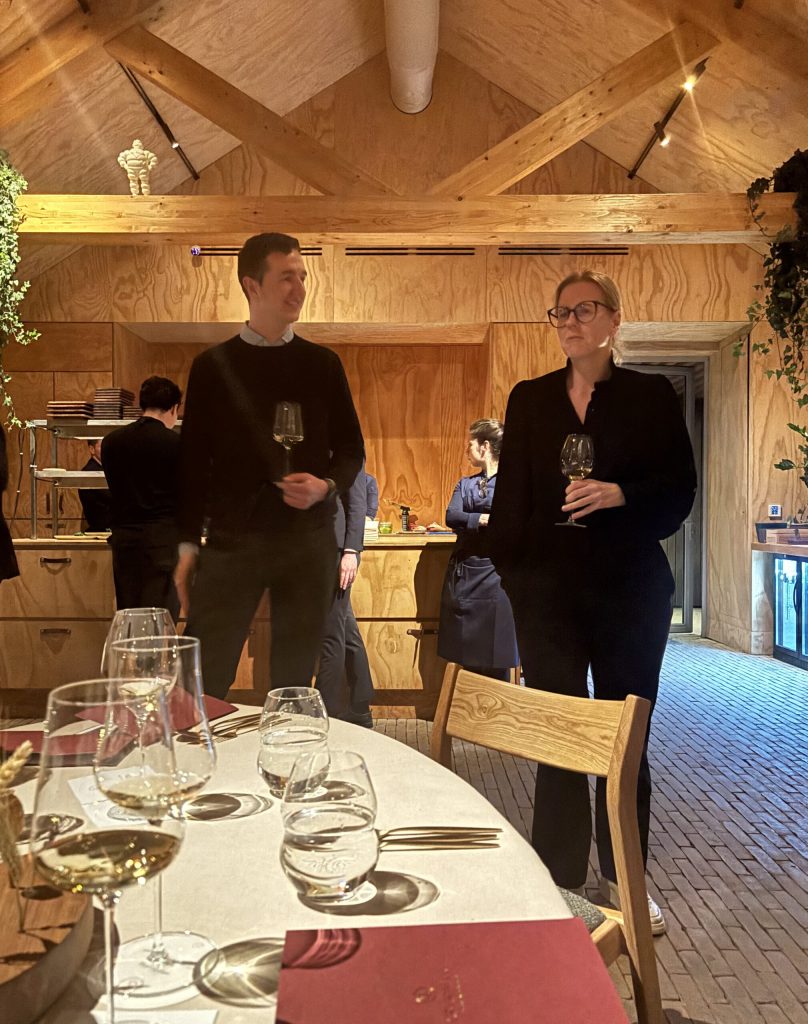 Leo and Anne opening the Dinner.