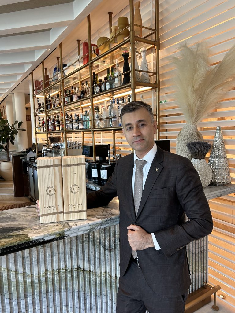 Marpaout served at the highest level, in Dubai.