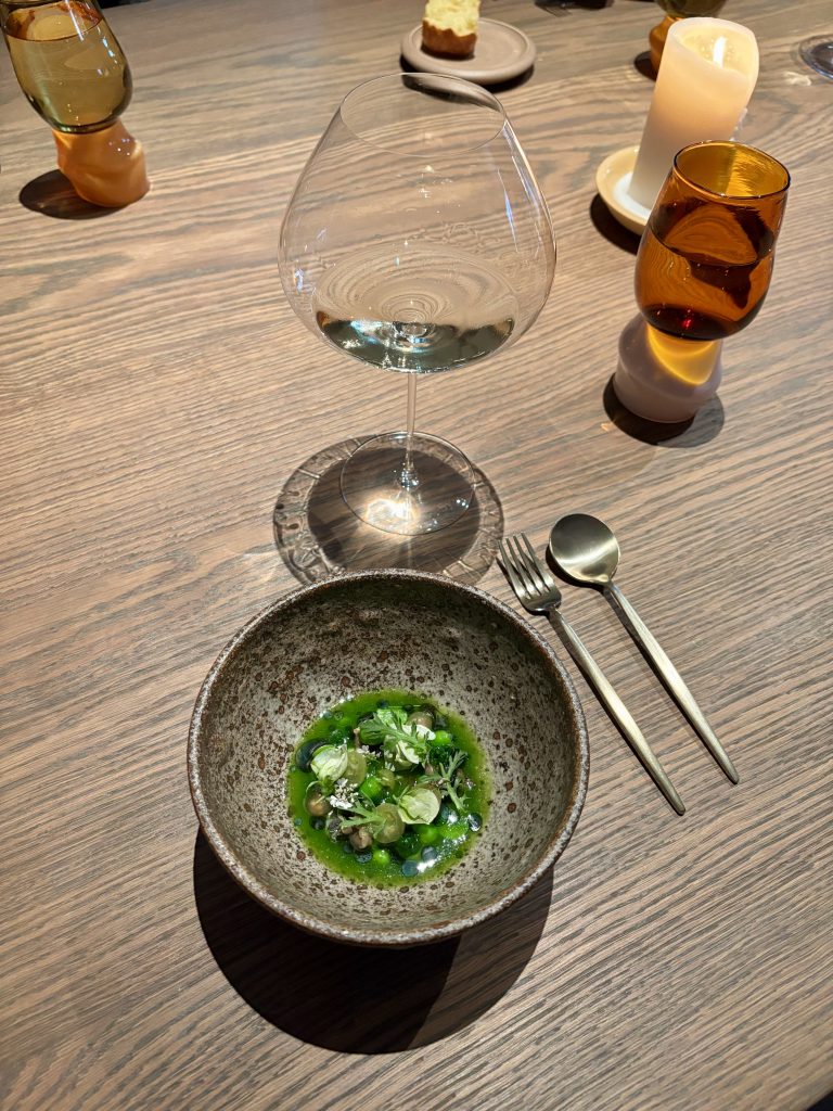 Snail, green pea, pipián verde, and shiso x 2017 Y  de Château d’Yquem.