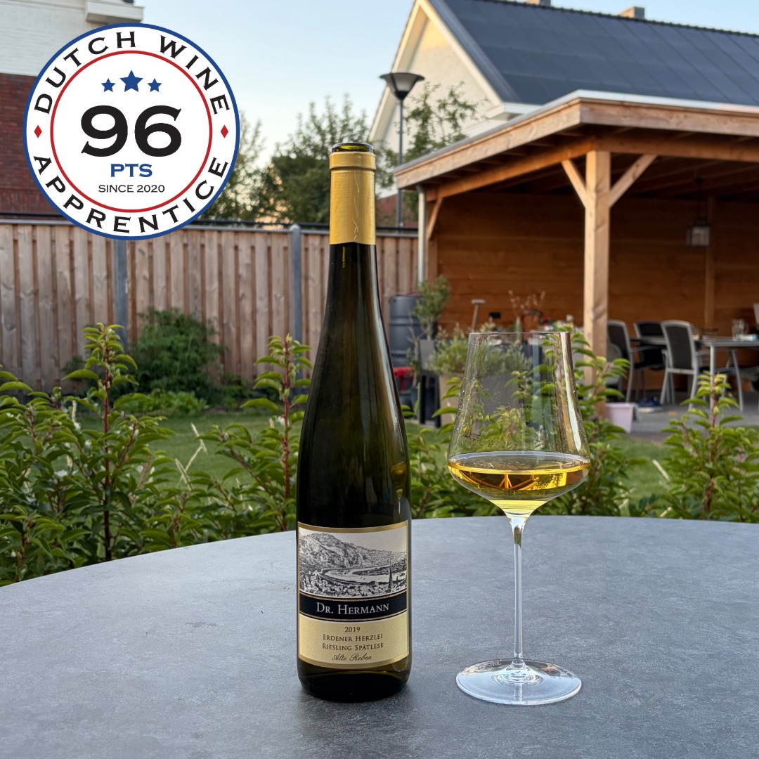 Weingut Dr. Hermann – 2019 Erdener Herzlei Riesling Spätlese Alte Reben.